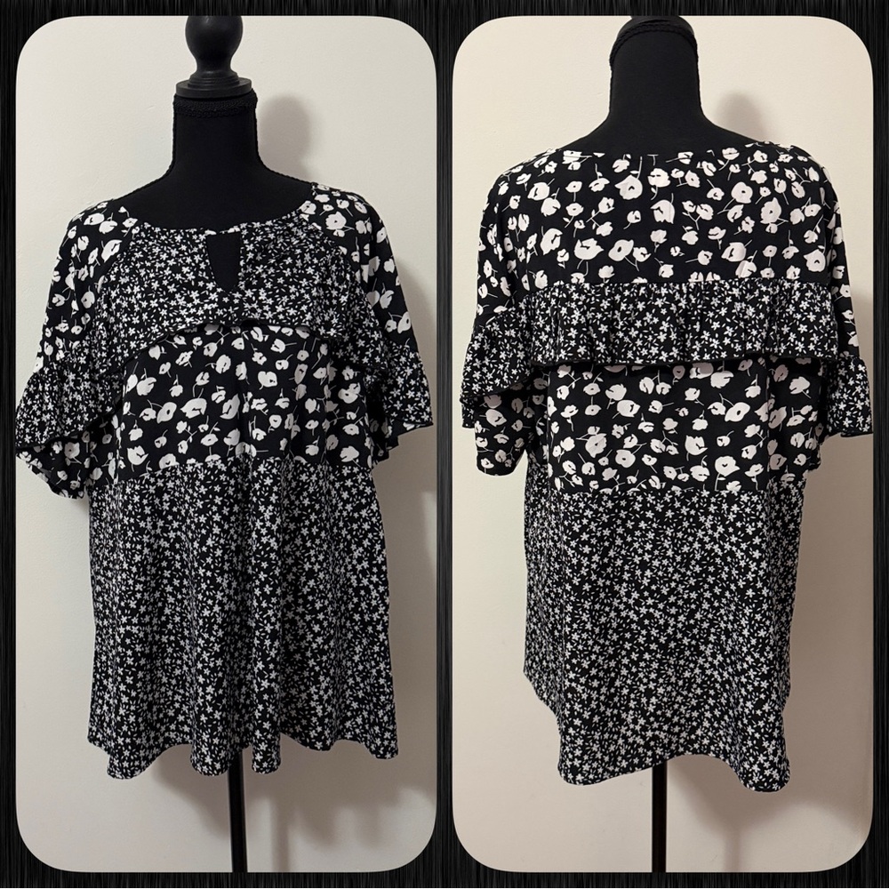 Suzanne Betro Women’s Short Sleeve Black and White Floral Blouse-size XL